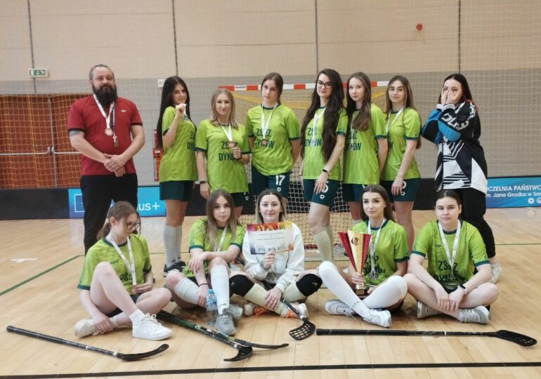 III miejsce drużyny dziewcząt  w Finale Wojewódzkim Licealiady  w Unihokeju w Sanoku.
