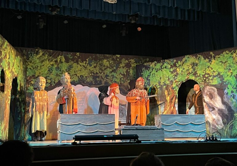 Spektakl teatralny „MAKBET” w Rzeszowie z udziałem uczniów  Zespołu Szkół Zawodowych im. Kard. Stefana Wyszyńskiego w Dynowie.