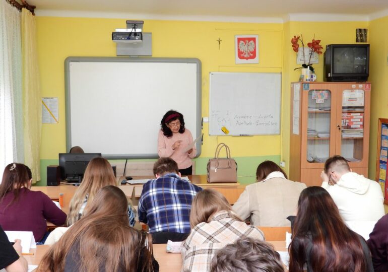 Przygotowania do wyjazdu na staż w ramach projektu ERASMUS + w Hiszpanii.