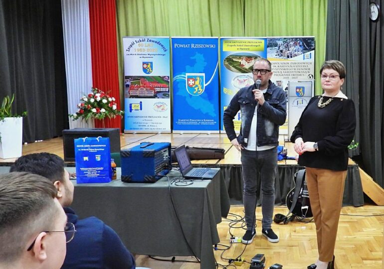 Program profilaktyczny „Zło dobrem zwyciężaj” dla uczniów klas pierwszych i drugich.