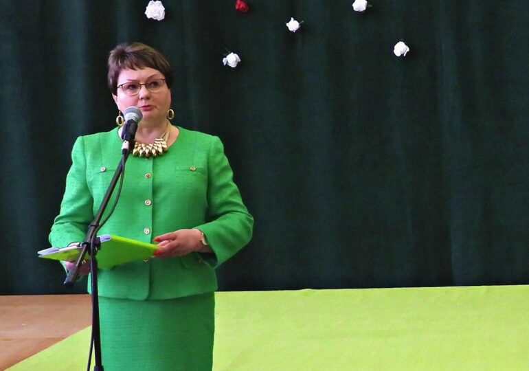Uroczystość zakończenia roku szkolnego dla uczniów klas maturalnych w Zespole Szkół Zawodowych im. Kard. Stefana Wyszyńskiego w Dynowie.