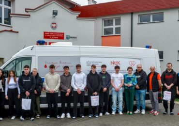 Honorowa zbiórka krwi w Zespole Szkół Zawodowych w Dynowie.