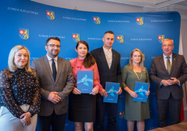 Ceremonia wręczenia aktów nadania stopnia awansu zawodowego nauczyciela mianowanego.