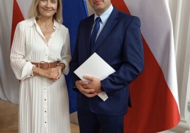 Ceremonia wręczenia aktów nadania stopnia awansu nauczyciela dyplomowanego.