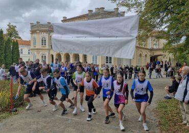 Sztafetowe Biegi Przełajowe w ramach Licealiady w Tyczynie.