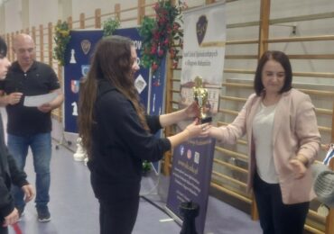 POWIATOWA LICEALIADA W SZACHACH DRUŻYNOWYCH -  I miejsce !!!