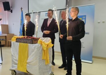 Sukcesy uczniów Zespołu Szkół Zawodowych im. Kardynała Stefana Wyszyńskiego w Dynowie w „Wojewódzkim konkursie na projekt strony internetowej”.