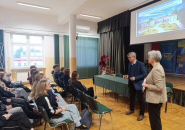 Spotkanie uczniów z przedstawicielem Państwowej Akademii Nauk Stosowanych w Jarosławiu.