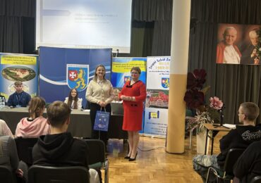 Szkolna debata – kolejne zadanie w ramach realizacji programu Złote Szkoły NBP.