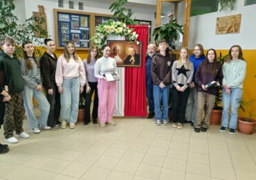 „Dodatkowe szkolenia dla uczniów ZSzZ w Dynowie -  "Kurs obsługi kas fiskalnych" – dla uczniów 5- letniego Technikum w zawodzie technik handlowiec, technik logistyk w ramach projektu ,,Zwiększenie szans na rynku pracy. Nowa oferta szkolnictwa zawodowego w jednostkach oświatowych powiatu rzeszowskiego".