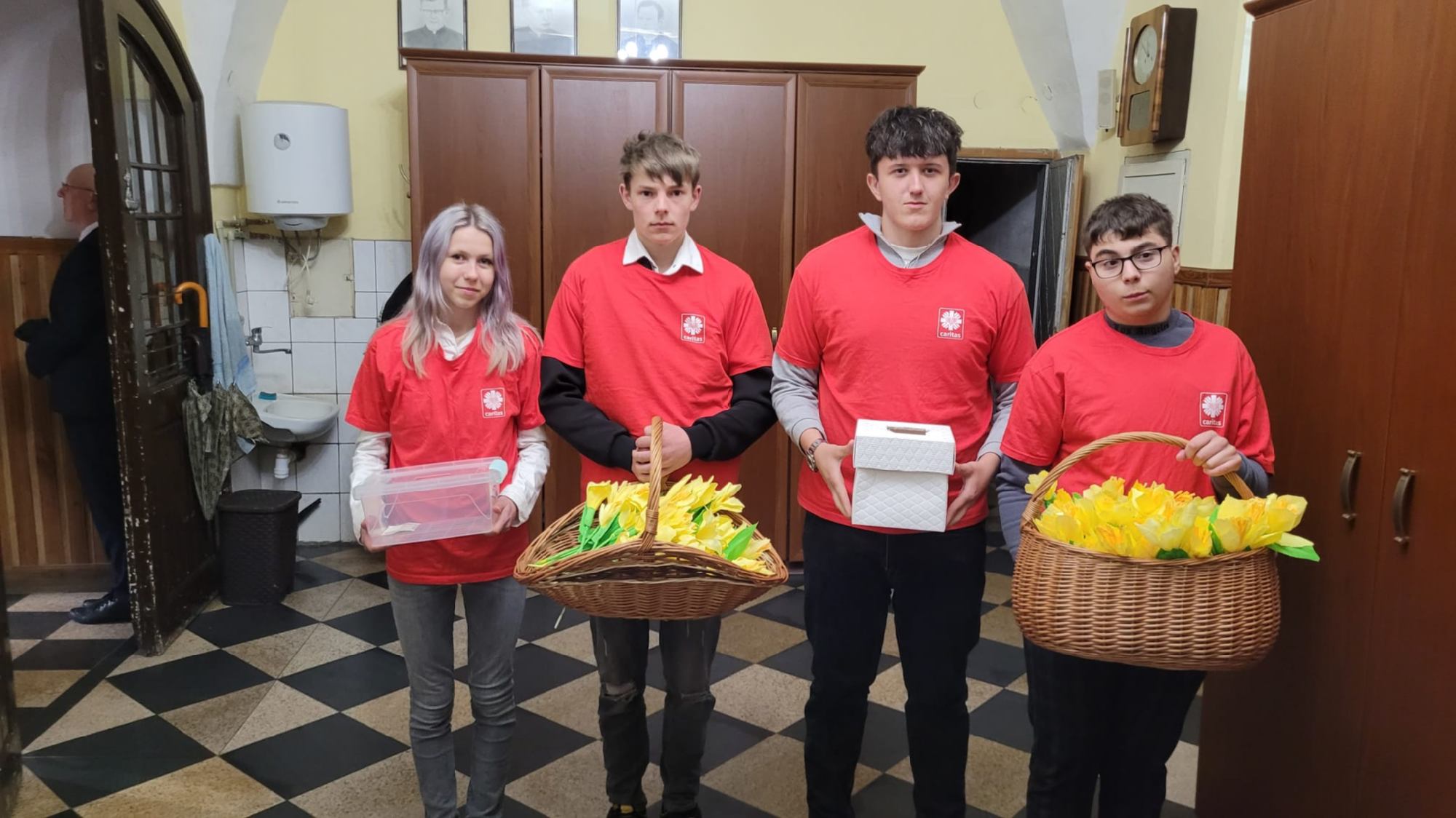 „Żonkilowe Pola Nadziei” – pomoc, wsparcie i nadzieja od młodzieży z Dynowa.