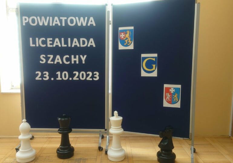 POWIATOWA LICEALIADA W SZACHACH