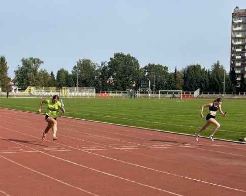 Kolejny udany dzień, ale…  Zawody sportowe Szkolnej Ligi Lekkoatletycznej w Rzeszowie.