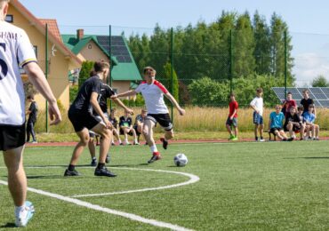 MIĘDZYKLASOWY TURNIEJ PIŁKI NOŻNEJ CHŁOPCÓW i DZIEWCZĄT O PUCHAR DYREKTORA SZKOŁY