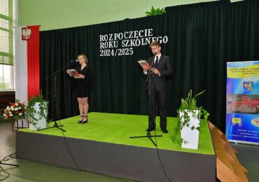 Uroczyste rozpoczęcie roku szkolnego 2024/2025 w  Zespole Szkół Zawodowych w Dynowie