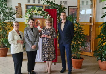Kolejni nauczyciele Zespołu Szkół Zawodowych im. Kardynała Stefana Wyszyńskiego w Dynowie  otrzymali stopień nauczyciela mianowanego.