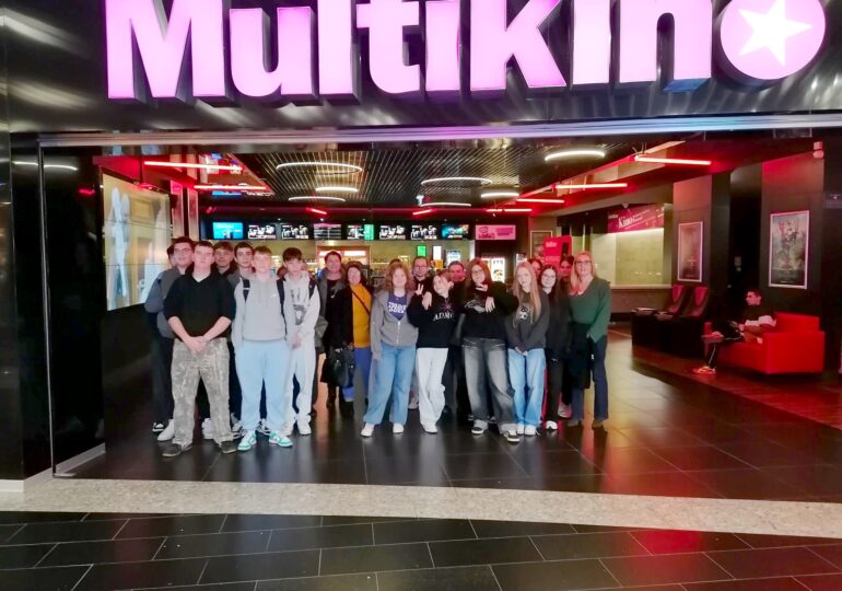 Wyjazd uczniów klasy 2THI i 3TH do Multikina w Rzeszowie.