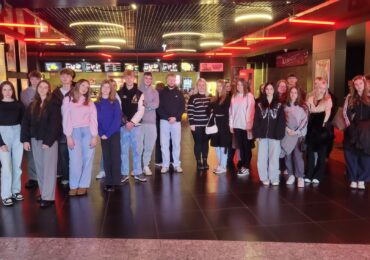 Wyjazd integracyjny Szkolnego Koła „Caritas” do kina.